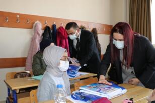 Siirt Valisi Hacıbektaşoğlu, eğitim kurumlarında incelemelerde bulundu