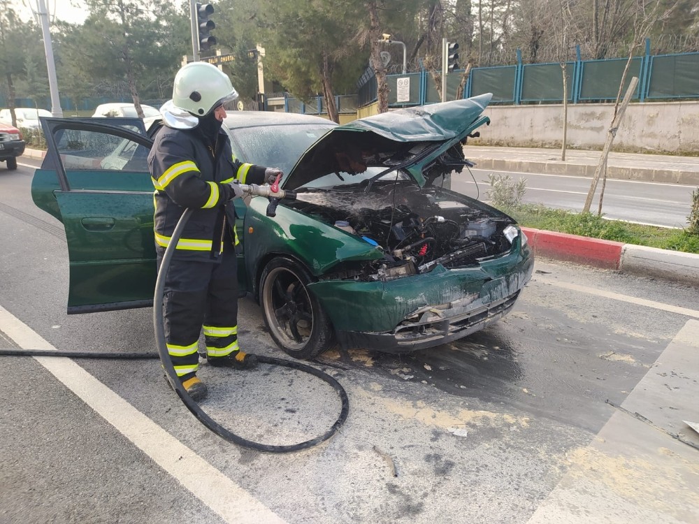 Siirt’te dehşet anları: Kazaya karışan araçlardan biri alev aldı