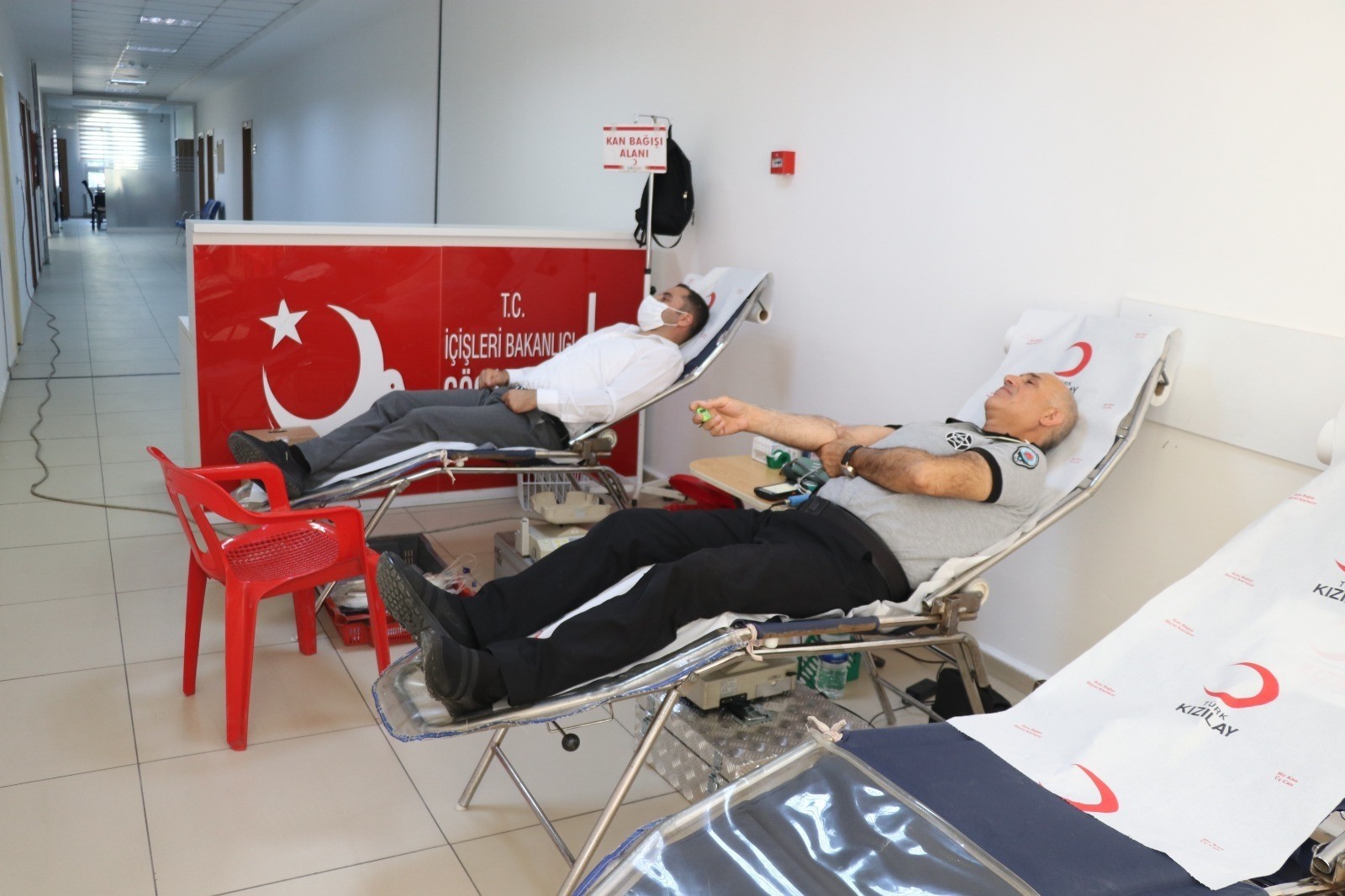 Siirt valiliği personelinden kan bağışı kampanyasına destek