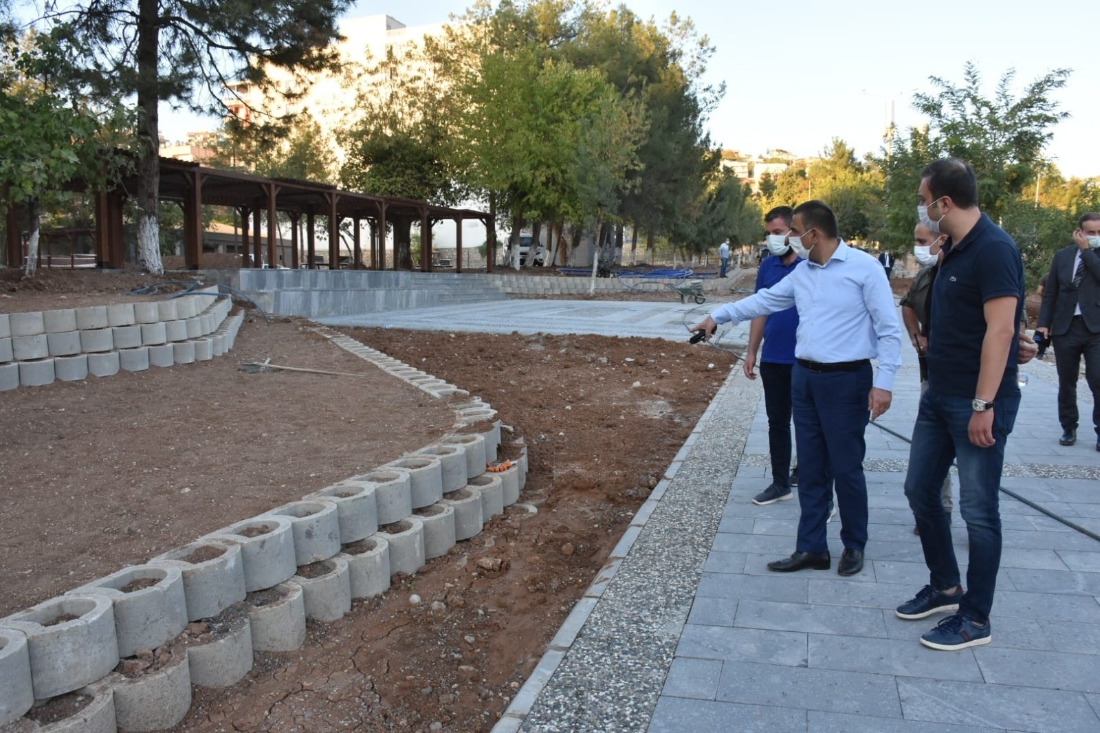 Siirt Valisi Hacıbektaşoğlu, “Millet bahçesi, yüzde 80 yeşil alanı ile yepyeni bir sosyal yaşam alanı olacak”