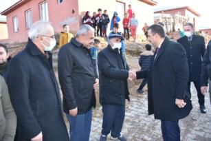 Siirt Valisi Hacıbektaşoğlu, vatandaşın taleplerini dinledi