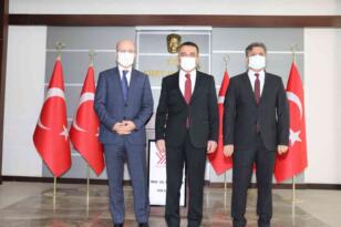 YÖK Başkanı Özvar, Siirt Valisi Hacıbektaşoğlu’nu ziyaret etti